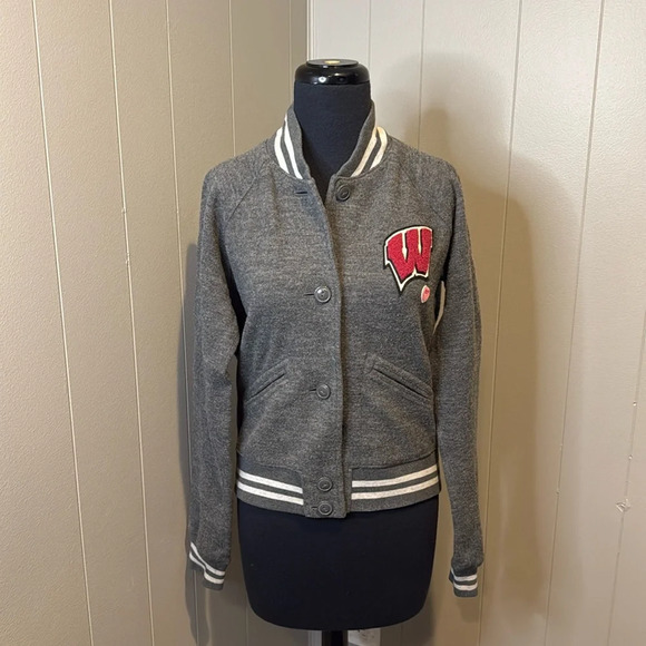 C Victoria’s Secret PINK Women’s Large Wisconsin Badger UW Wisconsin Letterman - Picture 1 of 7